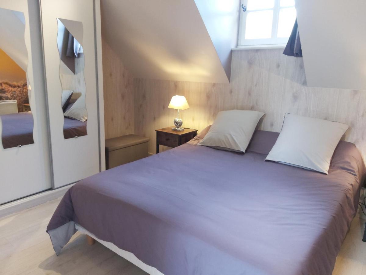 Le Bonheur Des Plumes Bed & Breakfast Montmartin-en-Graignes Eksteriør bilde