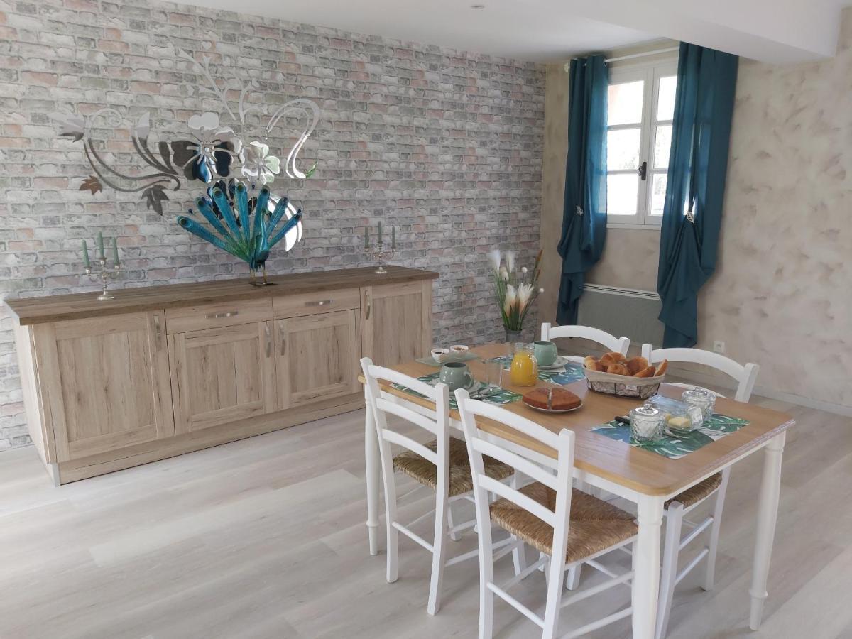 Le Bonheur Des Plumes Bed & Breakfast Montmartin-en-Graignes Eksteriør bilde