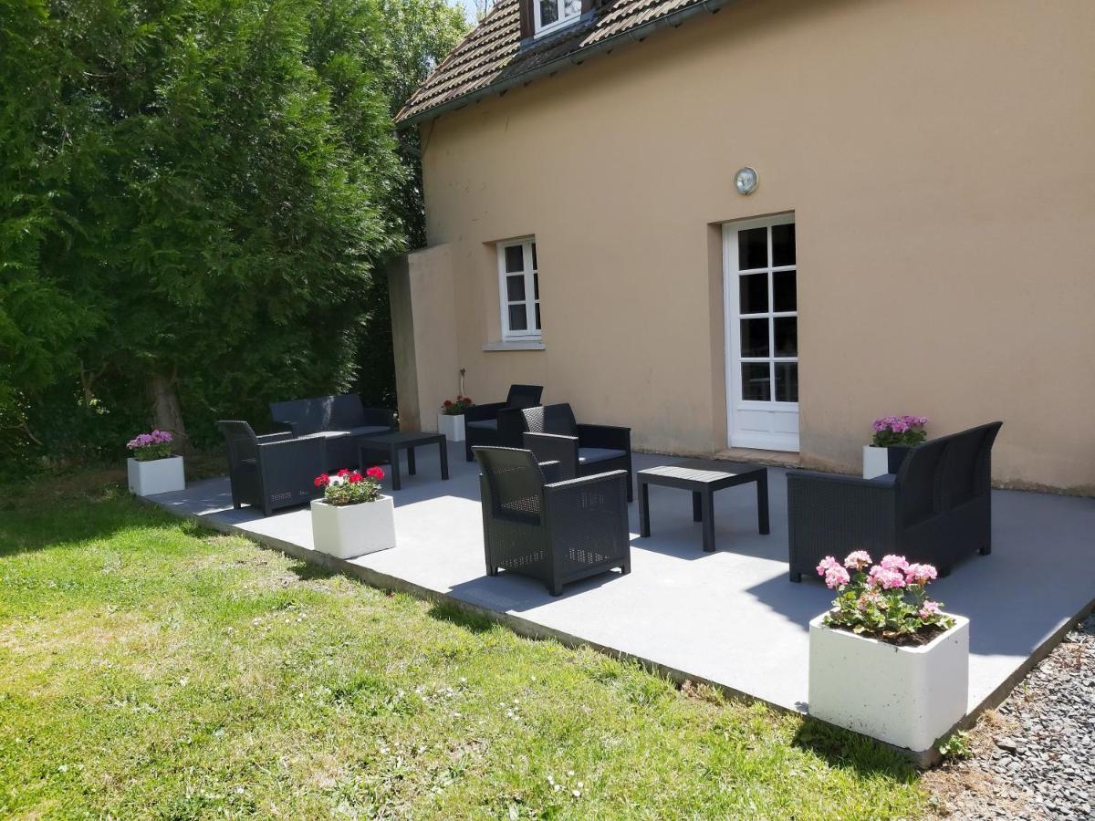 Le Bonheur Des Plumes Bed & Breakfast Montmartin-en-Graignes Eksteriør bilde