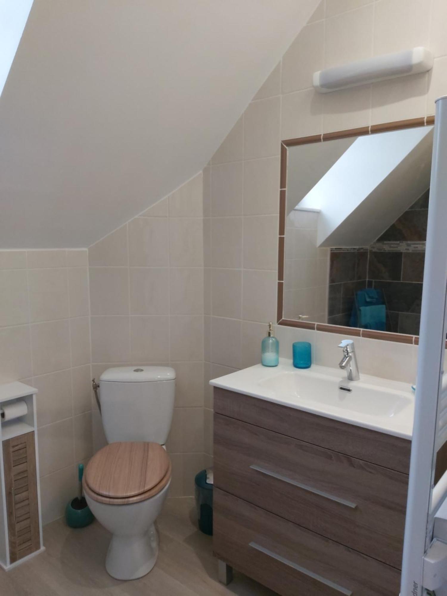 Le Bonheur Des Plumes Bed & Breakfast Montmartin-en-Graignes Eksteriør bilde